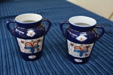 Paire de petits vases en porcelaine de VALENTINE ou de BAYEUX