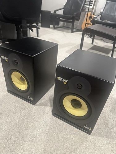 Krk rokit 8 - 8”, powered