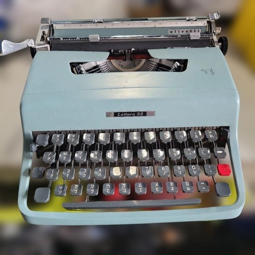 Olivetti lettera typewriter - olivetti, 32