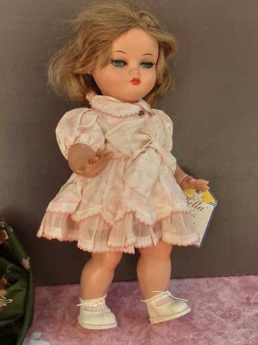 Poupee bella paredes - poupee,