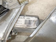 Leve vitre electrique avant gauche RENAULT CLIO 3 PHASE 1 400860