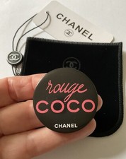 CHANEL Paris GRAND BADGE Pins