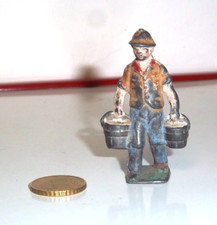 BRITAINS ? CL : CHARLES LANOY ??  FERMIER PORTANT DEUX SEAUX -  (vers 1930)