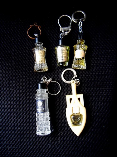 Lot porte cles miniature - porte,