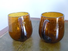 2 VERRES CHOPE A BIERE SOUFFLE BULLE SIGNE BIOT TEINTE AMBRE  H. 12 CM ETAT NEUF