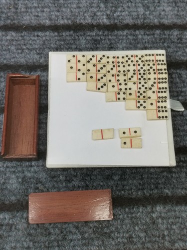 Jeu dominos ancien et - jeu,