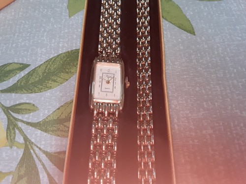 Montre bracelet assorti - et,