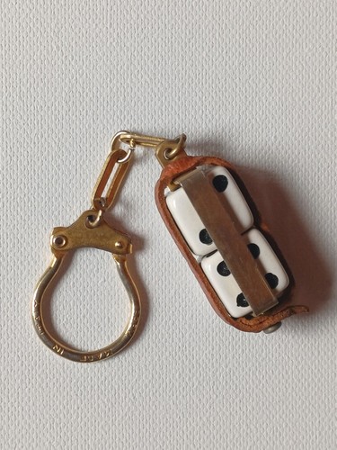 Ancien porte clés métal - ancien,
