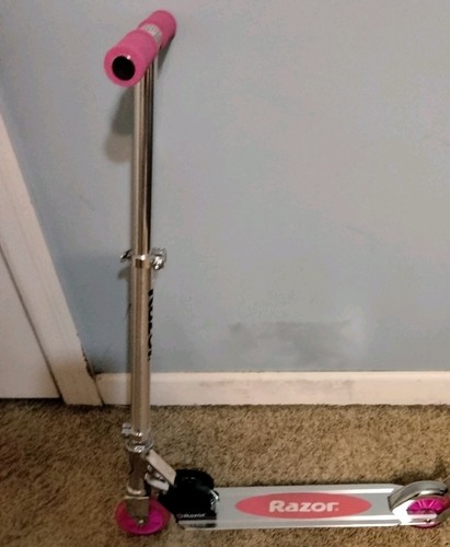 Razor kick scooter pink - aw,