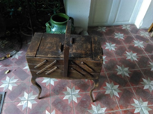 Rare ancienne boite a - et,