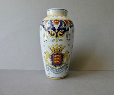 petit vase en faïence de