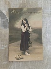Carte Postale Ancienne Fantaisie Belle Femme aux pieds Nus Mandoline CPA 1900