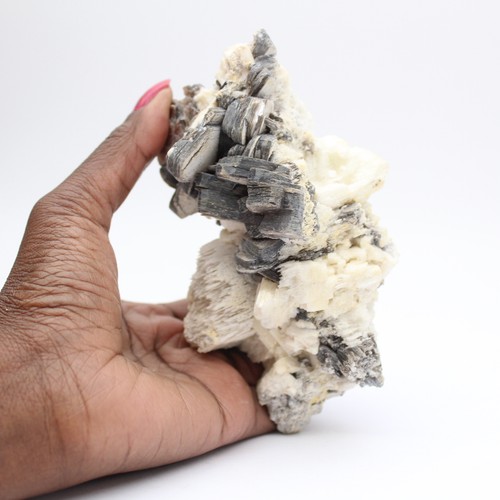 Mica cristallisé sur quartz