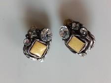 Belles boucles d'oreilles