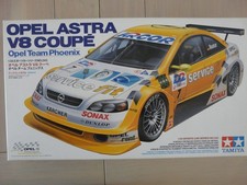 Maquette Voiture 1/24 TAMIYA Ref 24243 Opel Astra V8 Coupé Opel Team Phoenix