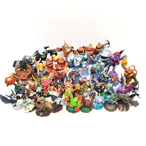 Figurines skylanders giants - -,