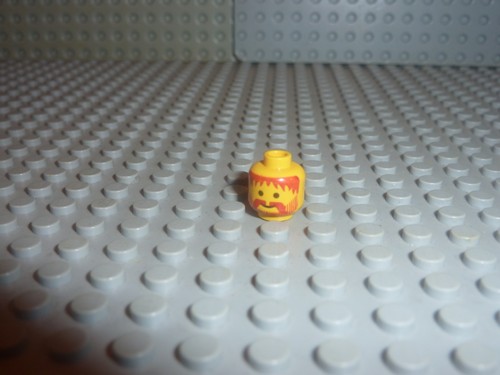 Lego minifigure head standard - head,