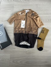 Maillot  ASSOS RS JerseyS11 Speed Club24 Taille XS État Neuf + Chaussettes ASSOS