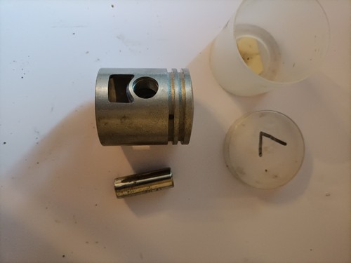 Piston cote peugeot - l,