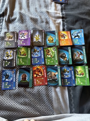 Skylanders trap team cards - skylanders,