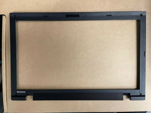 Plasturgie bezel cadre écran
