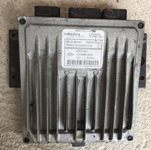 Calculateur moteur ddcr clio - calculateur,