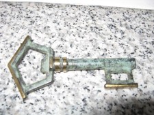 CLEF TIRE BOUCHON MéTAL 12,3 cm long