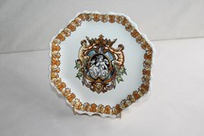 Assiette, coupe en faïence de