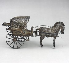 magnfique ancien chariot et