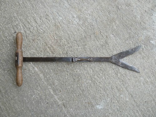 Ancien coupe foin - ,, modèle