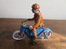 moto mécanique avec chauffeur