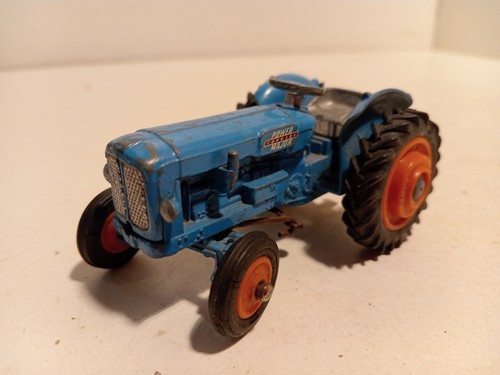 Corgi major fordson - gb, power