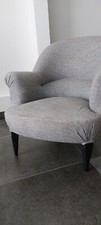 2 fauteuils crapauds type napoléon tissu gris clair acheté en 2014 995€ chacun