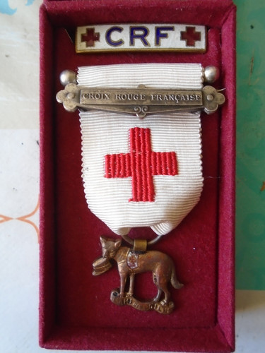 Rare medaille croix rouge - medaille, rouge"l