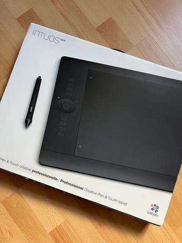 Wacom intuos pro - wacom,