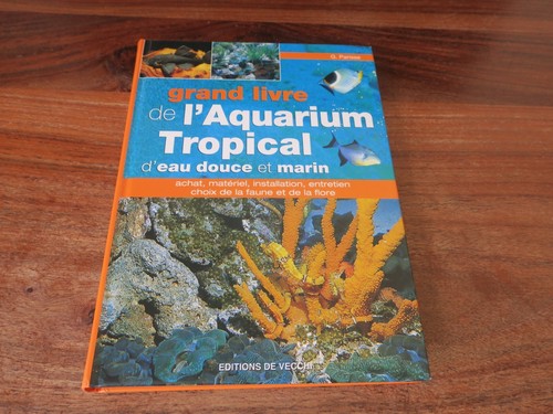 Grand livre aquarium - grand, de