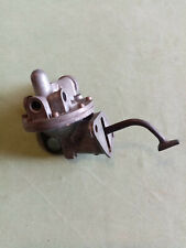 AUTOMOBILE LA LICORNE  Pompe à essence à levier GUIOT