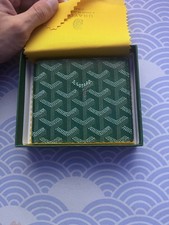 Porte monaie vert authentique et neuf