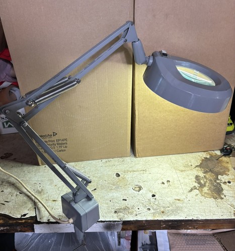 Vintage luxo magnifier lamp - magnifier,