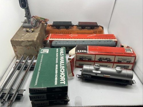 Lot wagons pour trains - de,