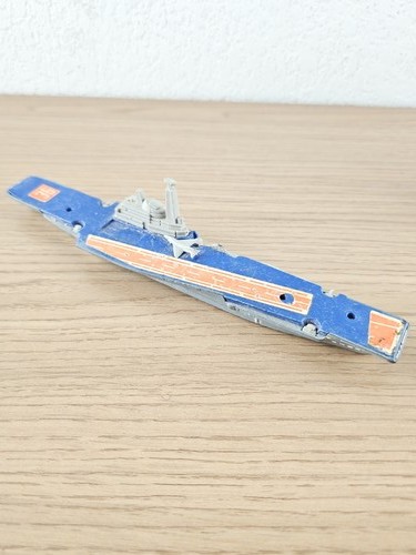 Porte avions matchbox sea - matchbox,