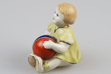 Russe Figure en Porcelaine Fille avec La Balle Porcelaine Russie