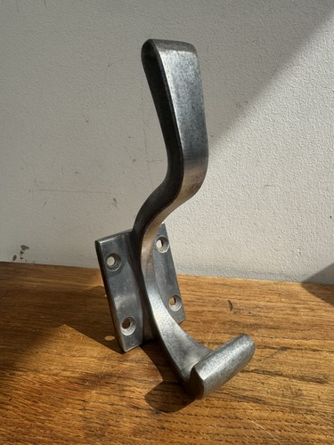 Ancien porte manteau - ,, patère
