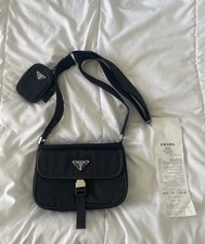Sacoche Prada à bandoulières avec facture