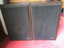 Caissons enceintes VIETA de bonne qualité   H 54cm  Largeur 35cm prof27 cm