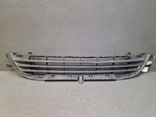 Grille pare choc avant noir