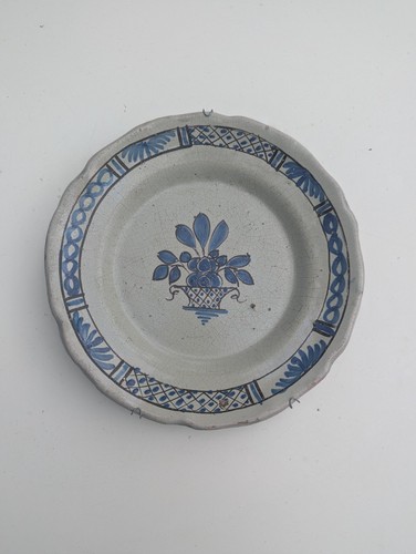 Grand plat rond - ancien, 18