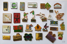 Lot de 28 Pin's - BNP - Carte