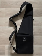 Sacoche à bandoulière Holster Tissu Noir Frankie & Johnnie