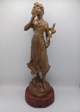 Statue "Les Lilas" signée L. Rousseau – Sculpture en régule sur socle – H 46 cm